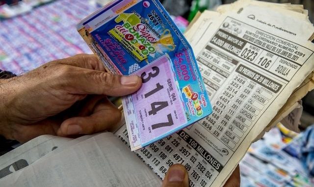 Verifique su boleto de lotería.