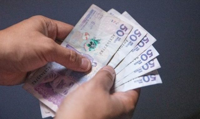 Dinero (1)
