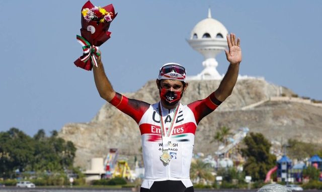 Fernando Gaviria, Omán