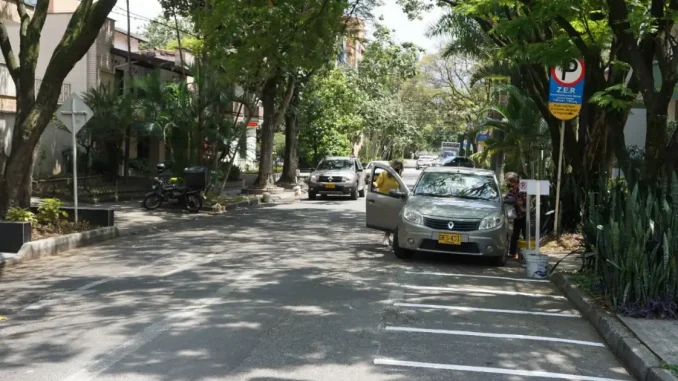 Habilitan-nuevas-Zonas-de-Estacionamiento-Regulado-en-Laureles
