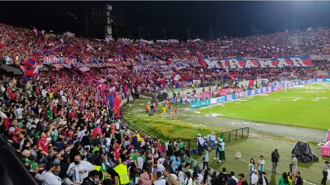 Hinchas medellín