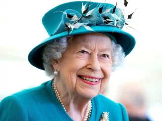 Reina Isabel II