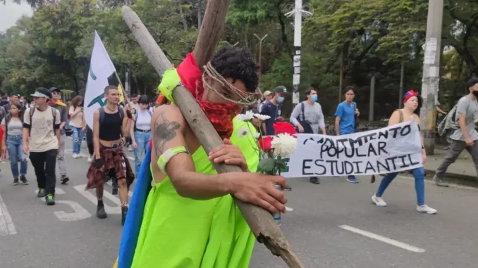 Manifestaciones-Medellin-1