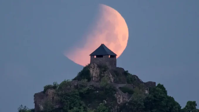 Eclipse Luna Roja