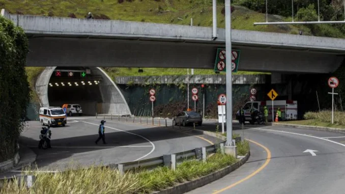 Túnel de Oriente