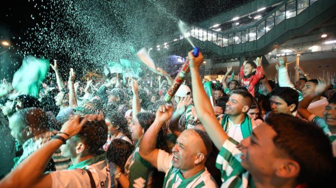 hinchas nacional 5