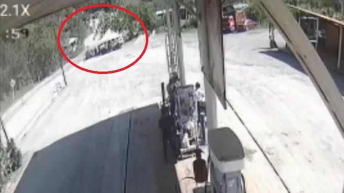Un carro blindado evitó que la situación empeorara