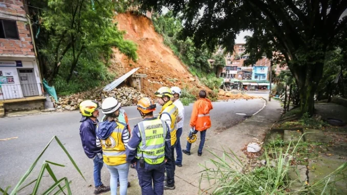 Cierre vial Palos Verdes
