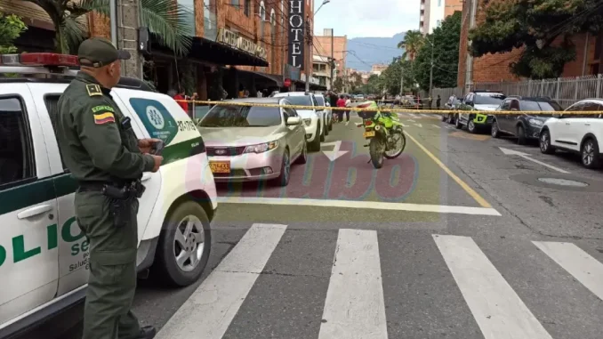 El hombre fue llevado a un centro médico