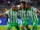 Daniel Mantilla celebra con Candelo y Pabón