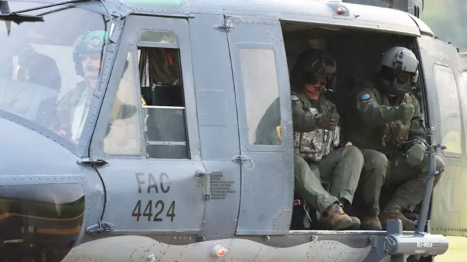 fUERZA AÉREA