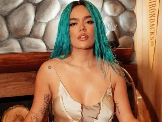 Karol-G-ahora-tiene-el-pelo-rojo