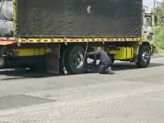 La víctima fue llevada a un centro asistencial.