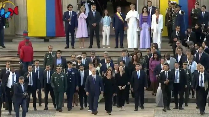 Salida-de-Ivan-Duque-de-la-Casa-de-Nariño-1