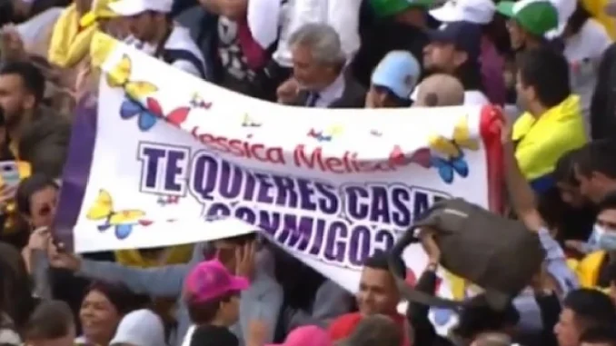 Jessica Melisa: le pidieron matrimonio en posesión presidencial