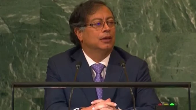 La carcajada de Petro cuando le preguntaron si tiene problemas con el alcohol