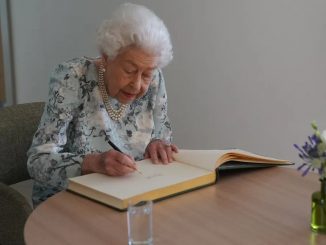 Reina Isabel II