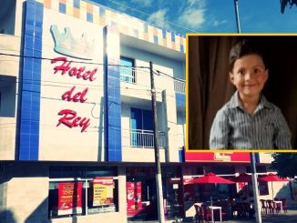 Hotel del Rey y Gabriel.