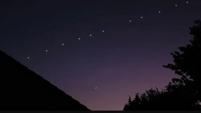 Las extrañas luces en el cielo en Cali fueron captadas por vecinos del sector