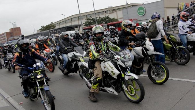 Motociclistas en Colombia