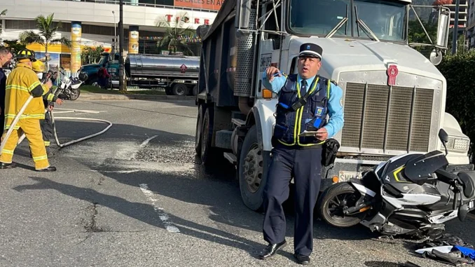 El accidente de tránsito ocurrió en la glorieta de Niquía.