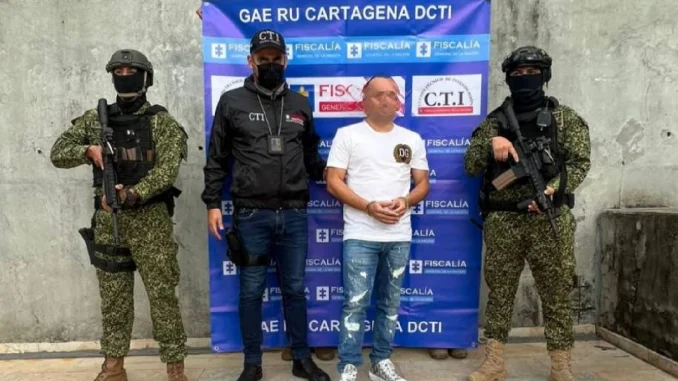 Alias Amarillo fue capturado en centro comercial de Medellín.