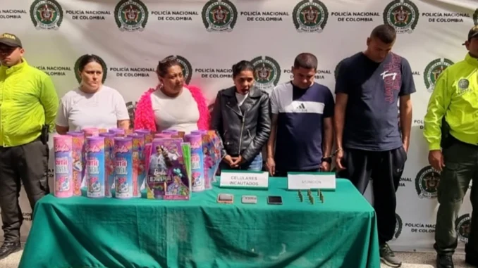 Cuatro de los sospechosos robarían en almacenes de cadena.