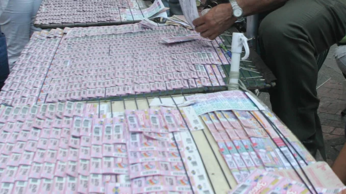¿Jugó las loterías? Verifique su billete.