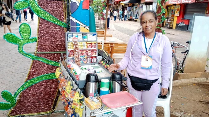 Vendedores informales de Bello