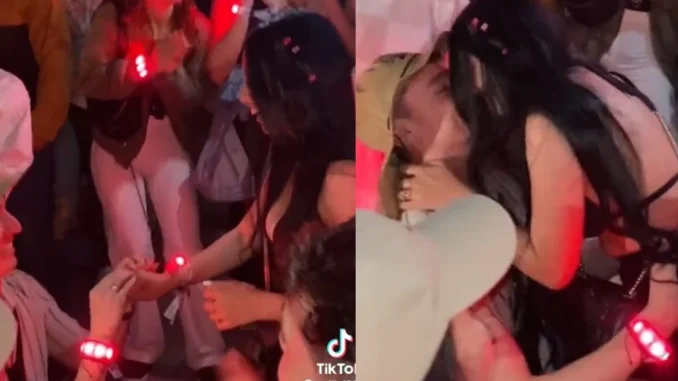 Le pidió matrimonio a su novia en pleno concierto de Bad Bunny en Medellín