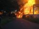 Camión cargado de gasolina explotó