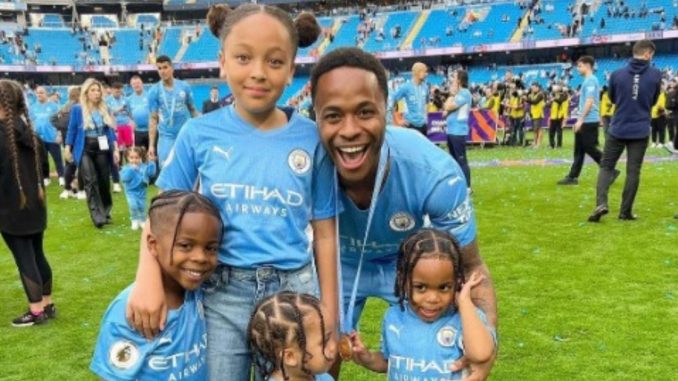 Jugador de Inglaterra Raheem Sterling