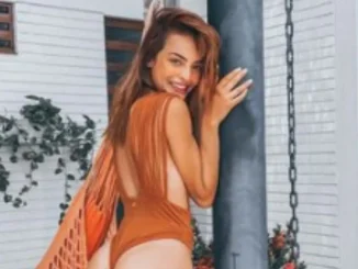 Majo Vargas modeló con delgadito trikini que exhibio su retaguardia
