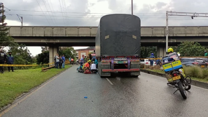 Accidente de tránsito, Autopista Sur, motociclista, Medellín, La Macarena, muerto, Q’Hubo Medellín