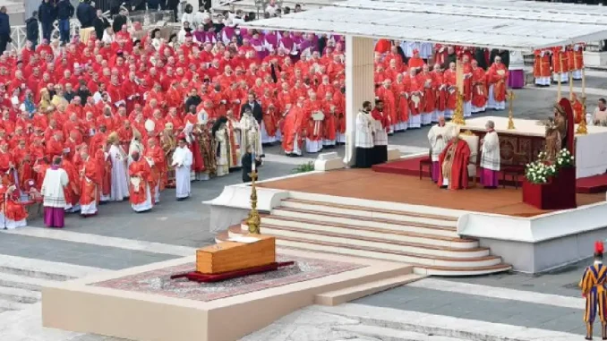 Funeral papa Benedicto