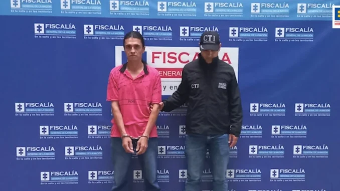 Golpeó a su esposa con un martillo