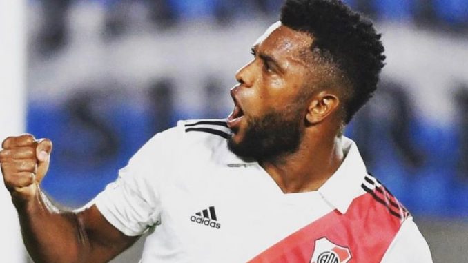 Borja anotó el tercer gol de River Plate.