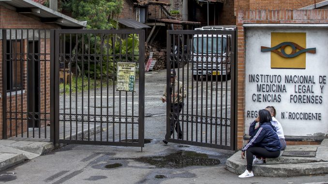 Los cuerpos están desde hace más de una semana en la morgue.