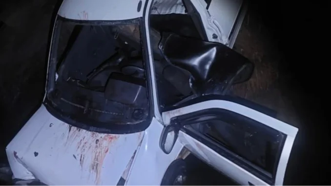 El carro se desplazaba por la vía Marinilla-El Peñol, y perdió el control cayendo por un abismo.