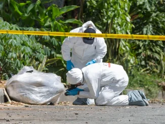Encontraron un cuerpo embolsado en plena vía de Caldas