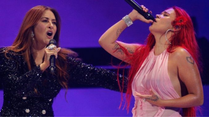 Karol G y Myriam Hernández