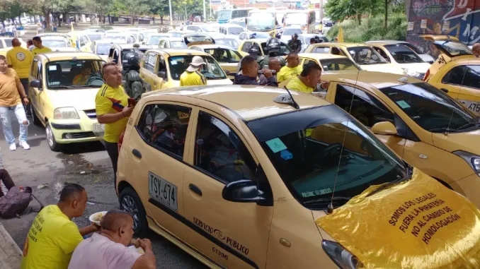 Nuevo paro de transportadores en Medellín