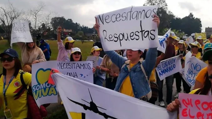 Los empleados de Viva Air están preocupados por los más de 1.200 empleos que desaparecerían si la compañía no es comprada por alguna de las aerolíneas interesadas.