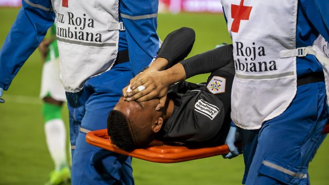 Lesión de Kevin Mier en clásico