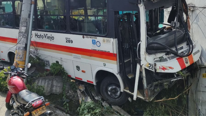 Accidente en barrio París de Bello