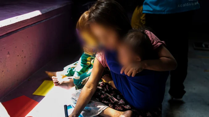 En las comunidades Emberá se sigue realizando esta práctica con niñas indígenas.