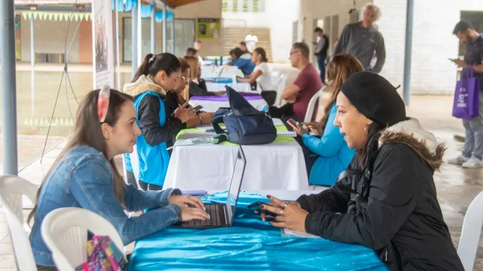 Jornada-de-empleo-ofertas-de-empleo-oportunidades-de-empleo