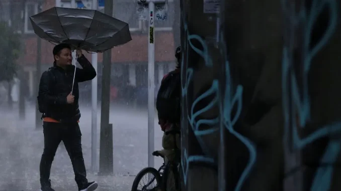 Lluvias-en-el-Valle-de-Aburra-aguacero