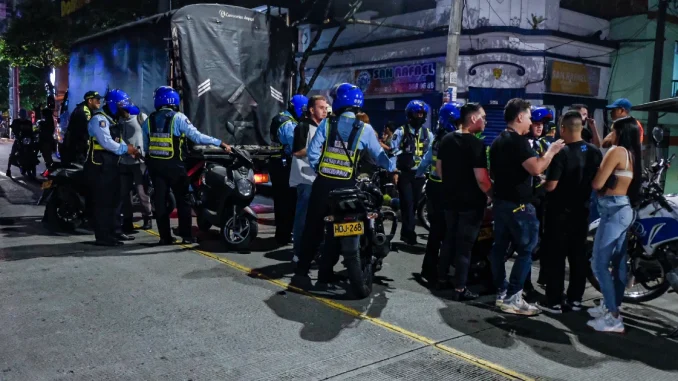 Motos, motociclistas, invasores de la vía del Metroplús, Tránsito, operativos, Manrique, Movilidad, Metroplús, Q’Hubo Medellín