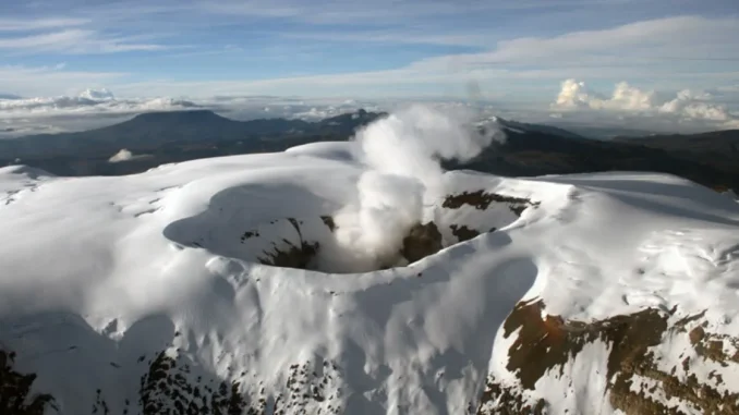 Erupción-volcán-Nevado-del-Ruiz-